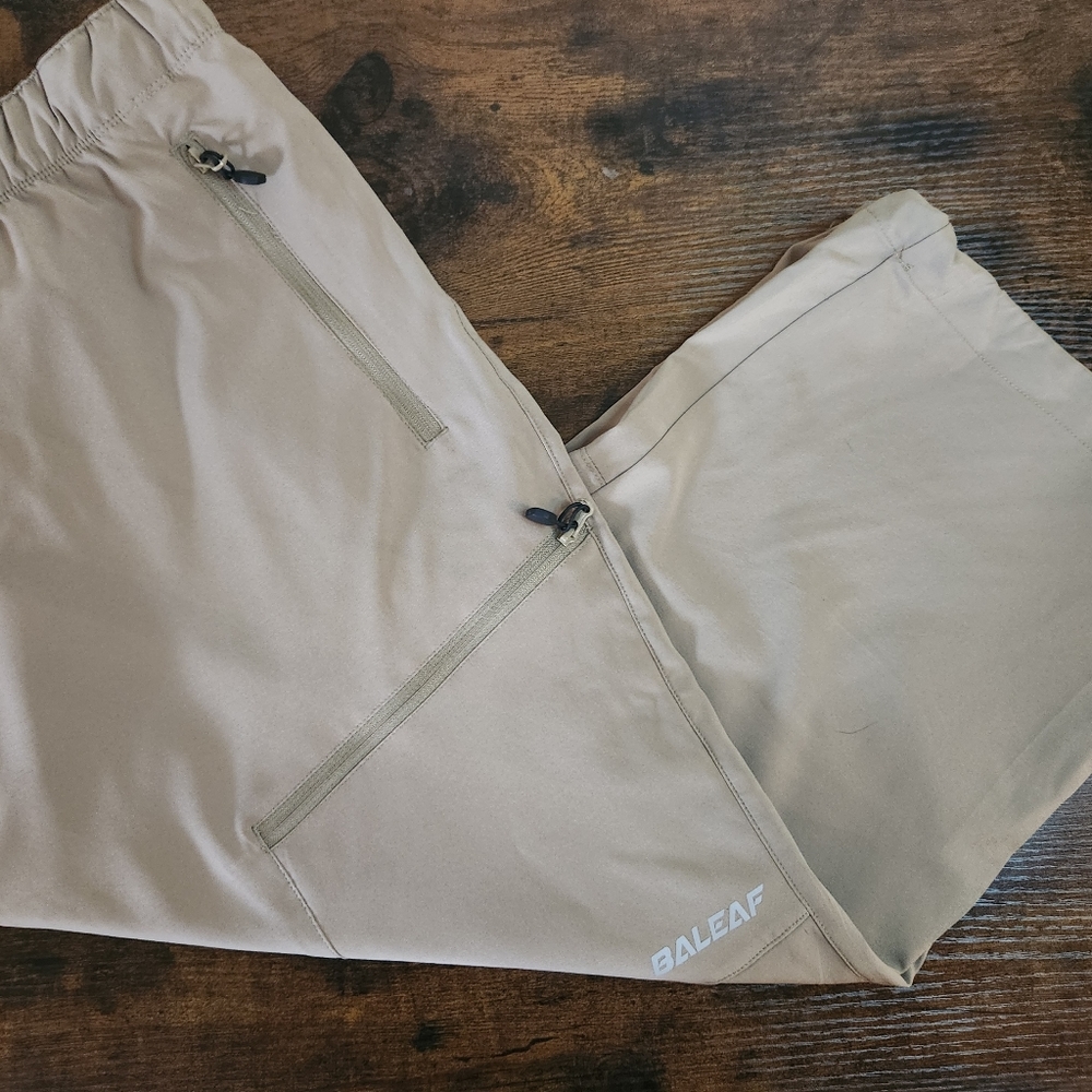 2XL Baleaf cargo hiking pants, neutral color